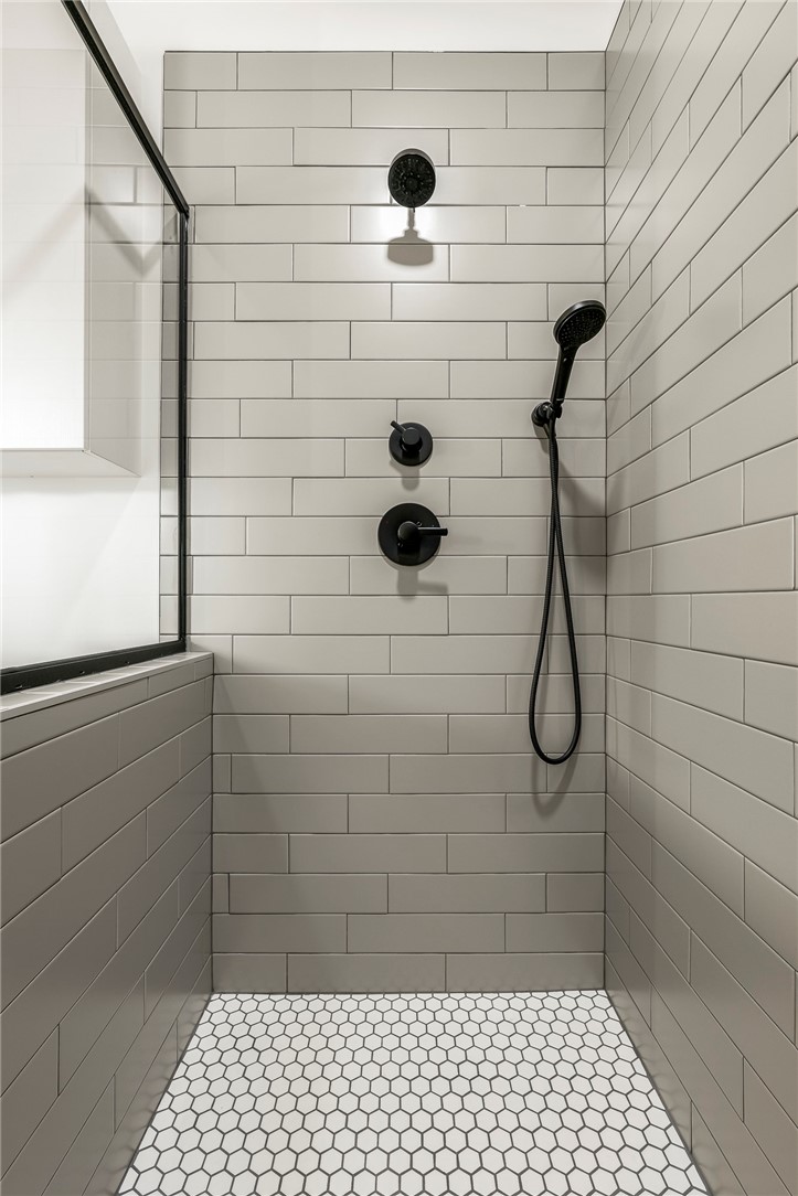 B & W Heights - Residential
