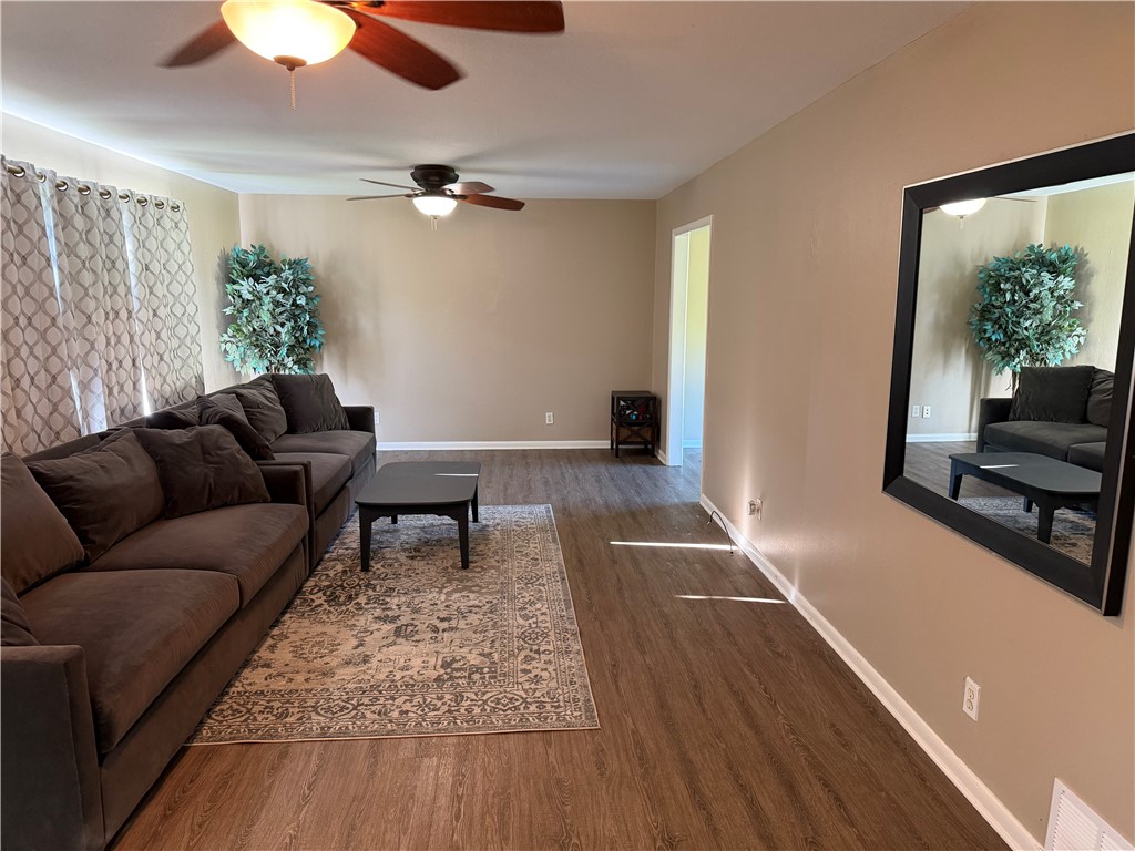 Fayetteville Outlots - Residential Lease