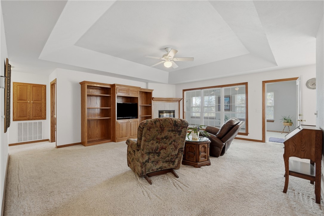 Unit 9 Holiday Island - Residential