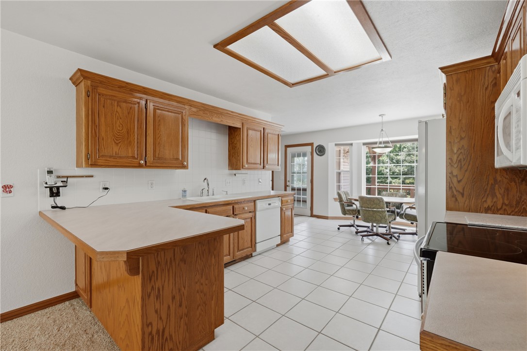 Unit 9 Holiday Island - Residential