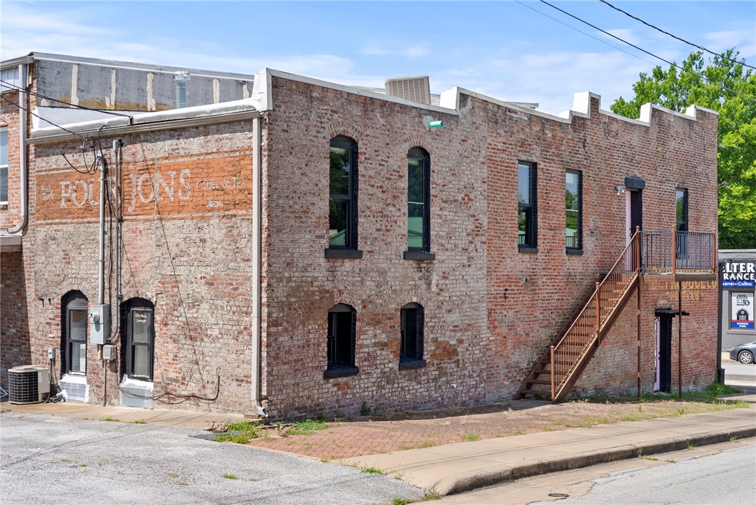Siloam Spgs Orig Siloam Spgs - Commercial Lease