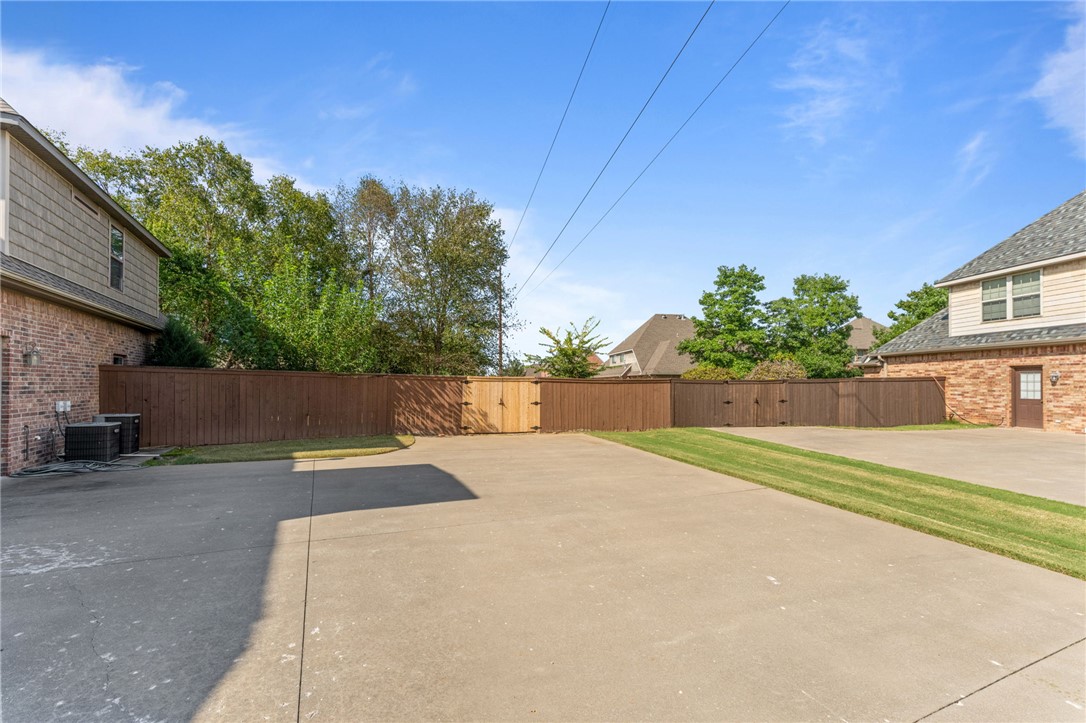 Lochmoor Club Sub Bentonville - Residential