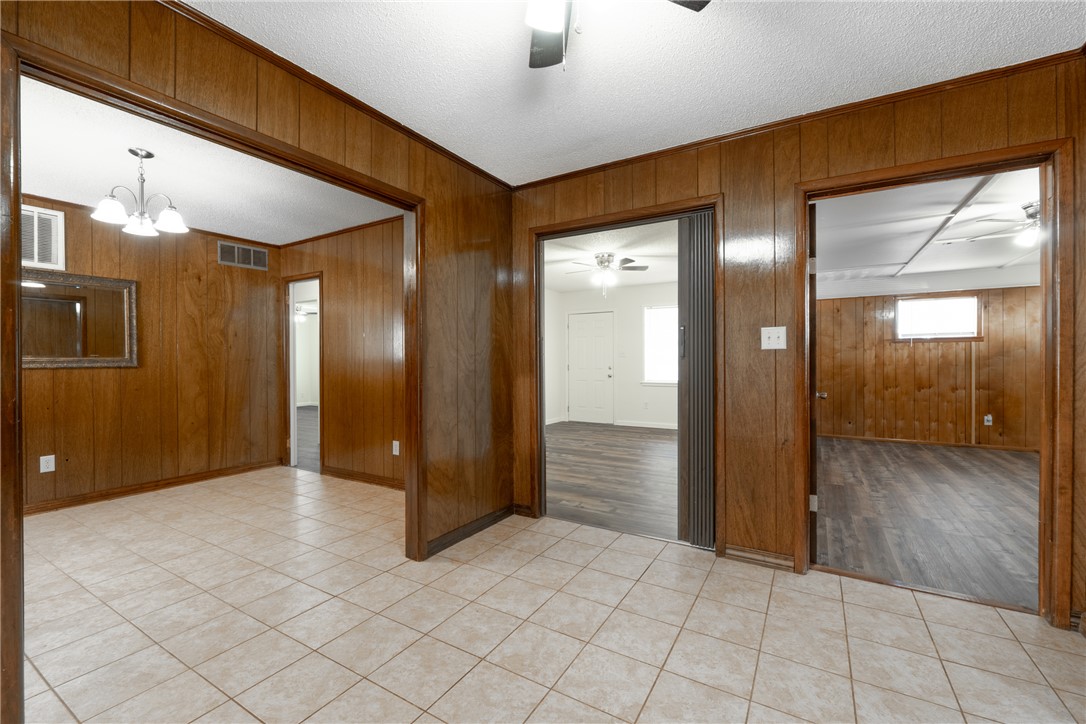 Clarksville 6923 - Residential