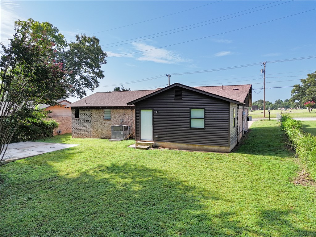 Clarksville 6923 - Residential