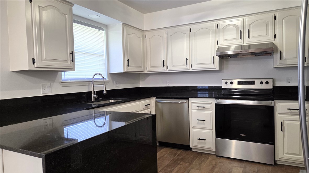 Lester Sub Ph Ii - Residential Lease
