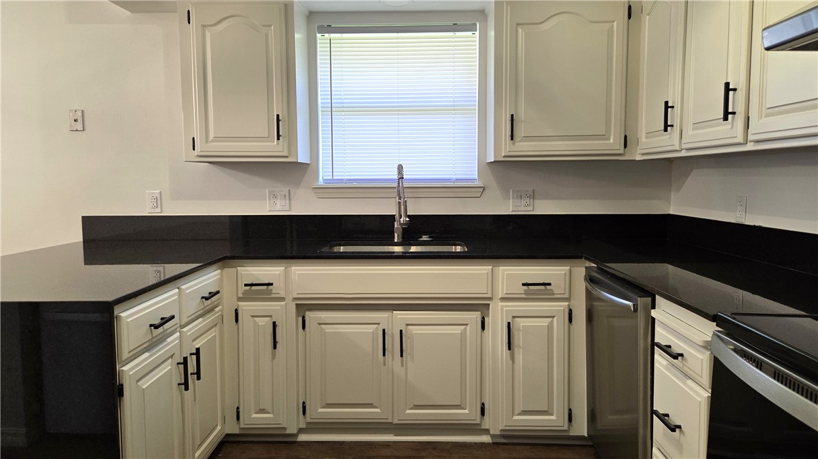 Lester Sub Ph Ii - Residential Lease