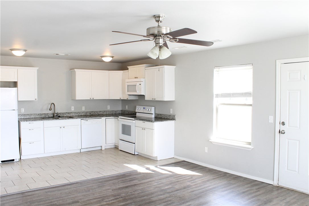 Kerelaw Castle Bentonville - Residential Lease
