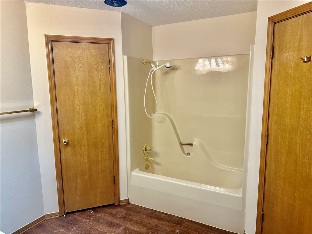Woodland Acres - Residential Lease