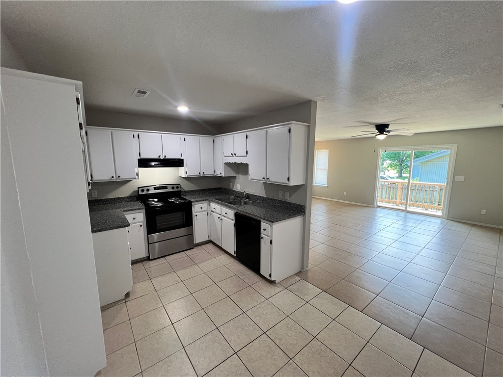 Replat Greenland Acres Ph I - Residential Lease