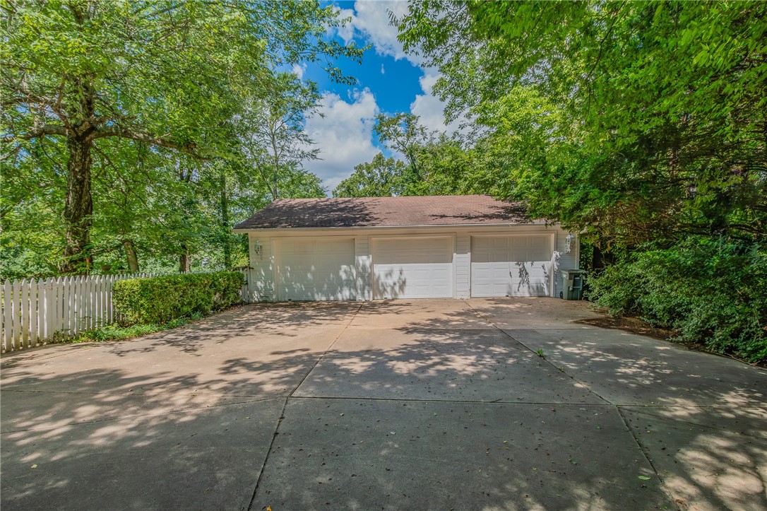 Sherwood Forest Estates - Residential