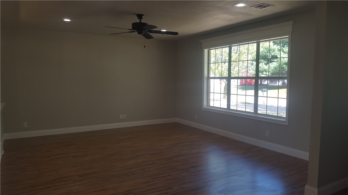 Ranch Plaza Rogers - Residential