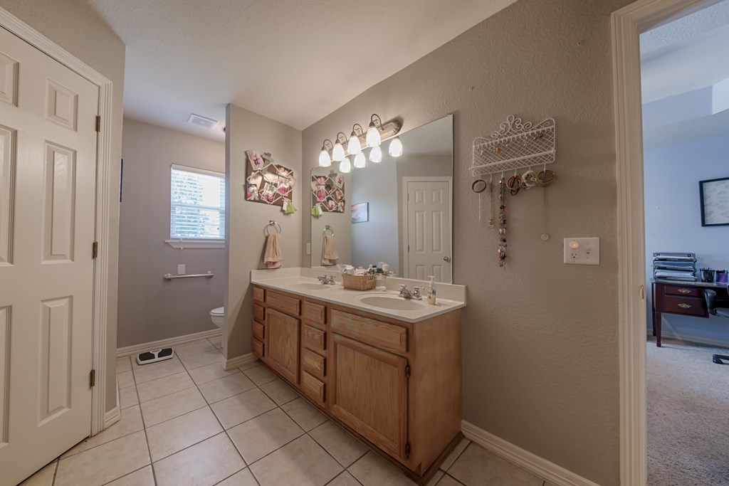 NORTHAVEN HILLS SUB PH 2 - Residential