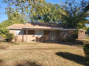 Great investment property, or for a first time home buyer 3 bedrooms 1 bath, with a big yard! Washer, dryer, refrigerator, and patio furniture will convey with the property.