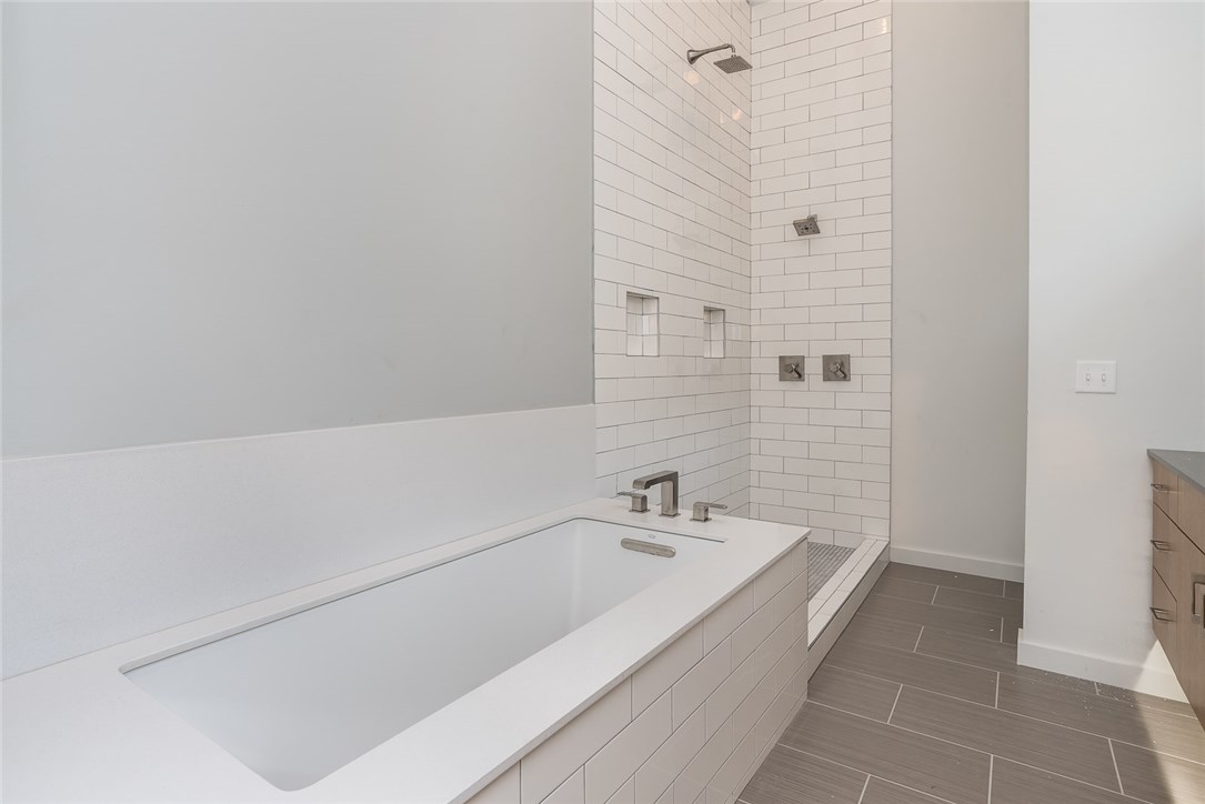 SOUTHSIDE SUB-BENTONVILLE - Residential