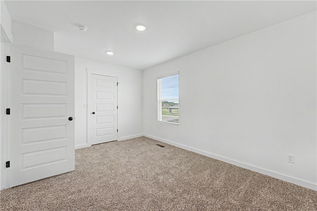 FEATHERSTON WEST SUB PH 1-CENTERTON - Residential
