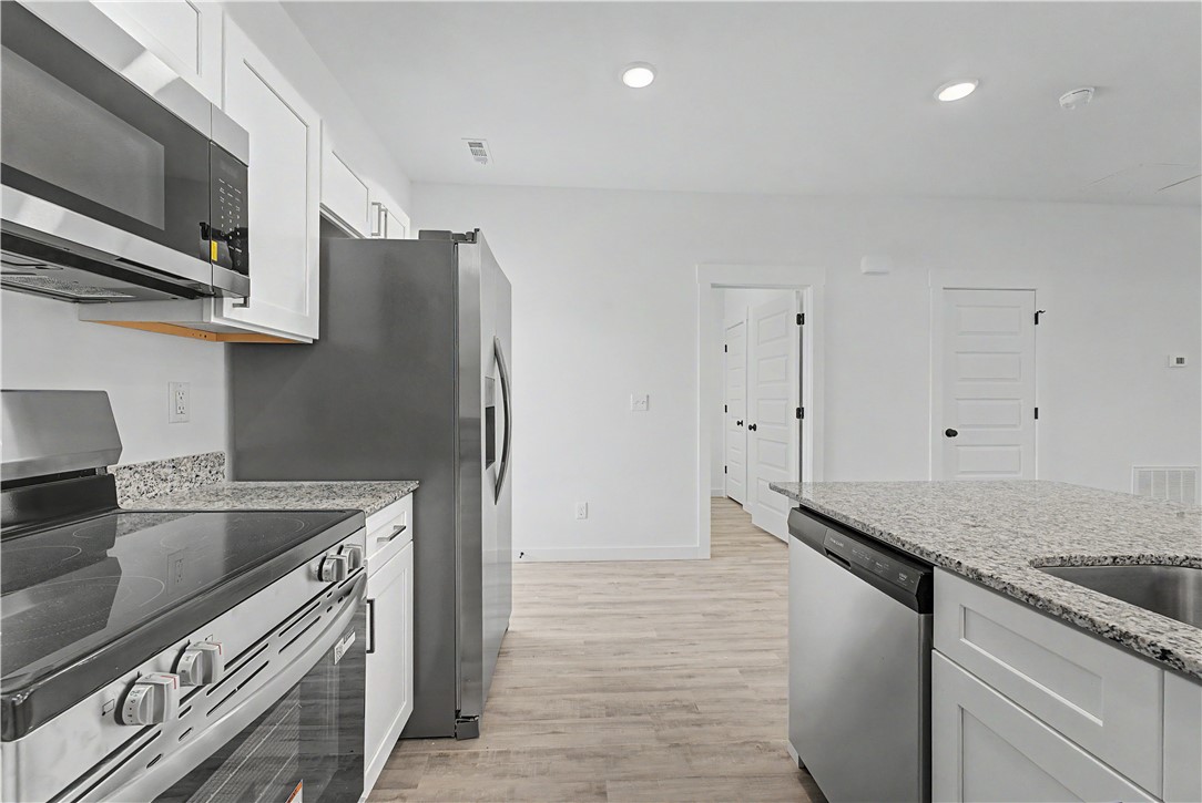 FEATHERSTON WEST SUB PH 1-CENTERTON - Residential