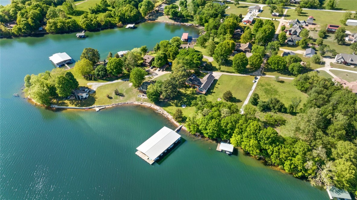 Vans Lakeside Acres Rurban - Residential