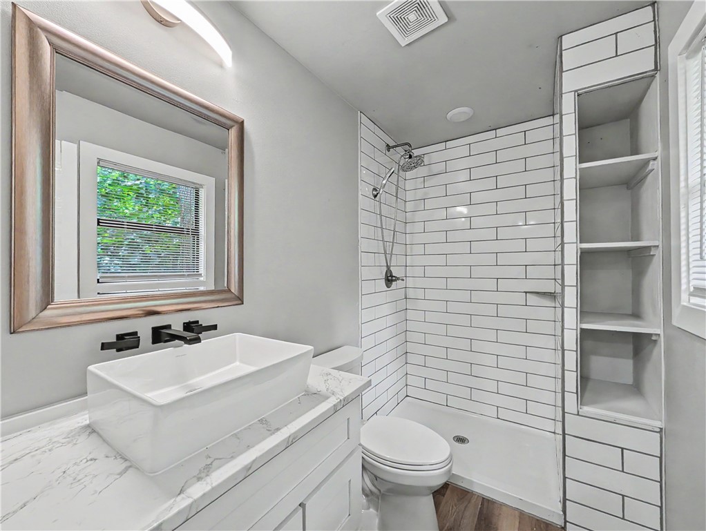 Hampstead Sub Bvv - Residential Lease