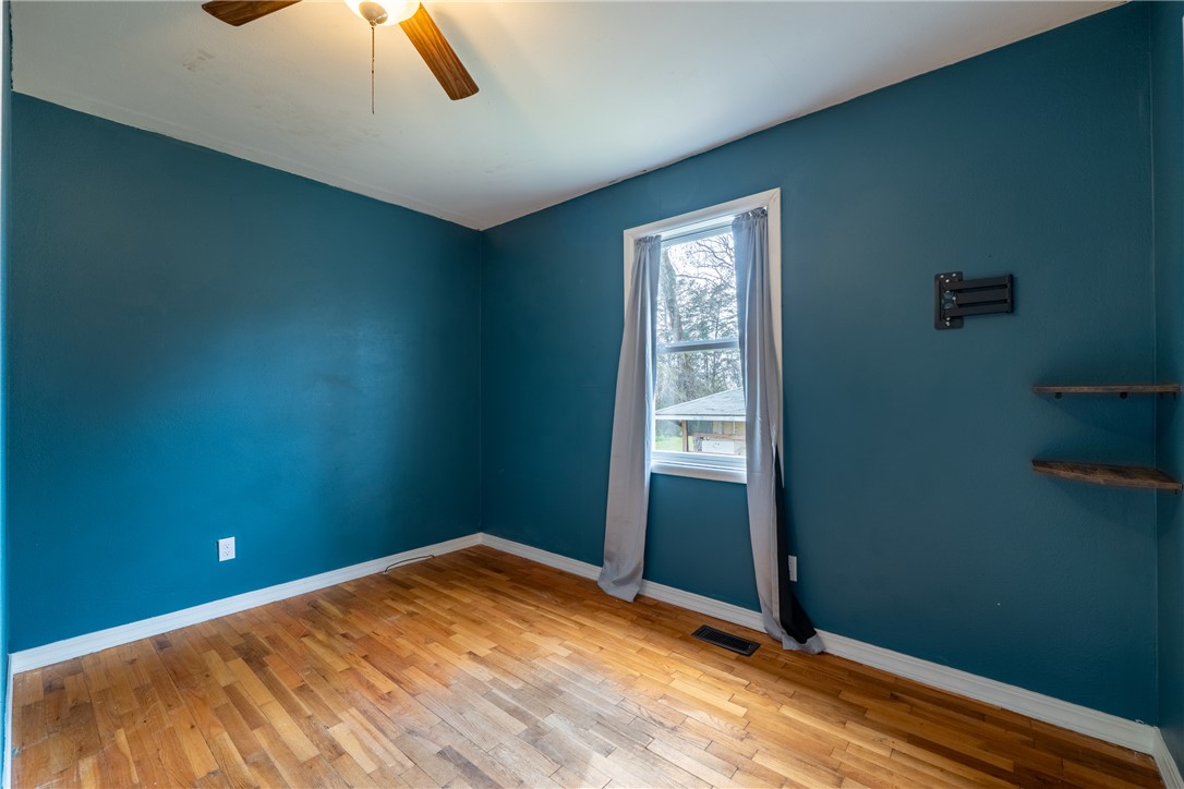 Clarksville 6923 - Residential