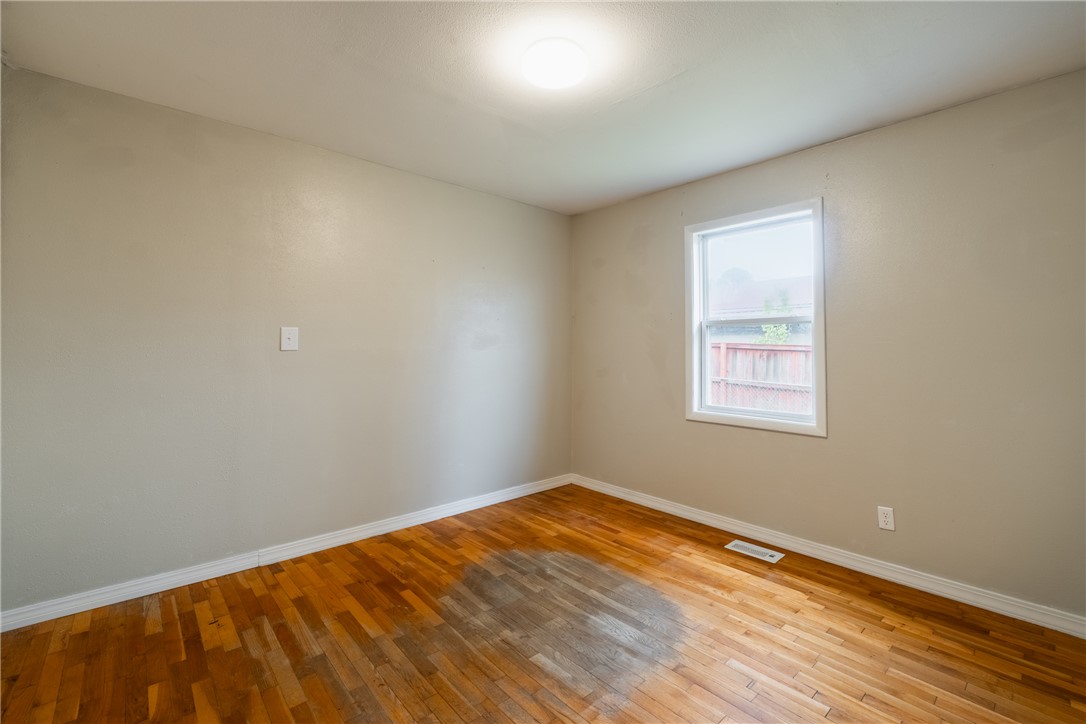Clarksville 6923 - Residential