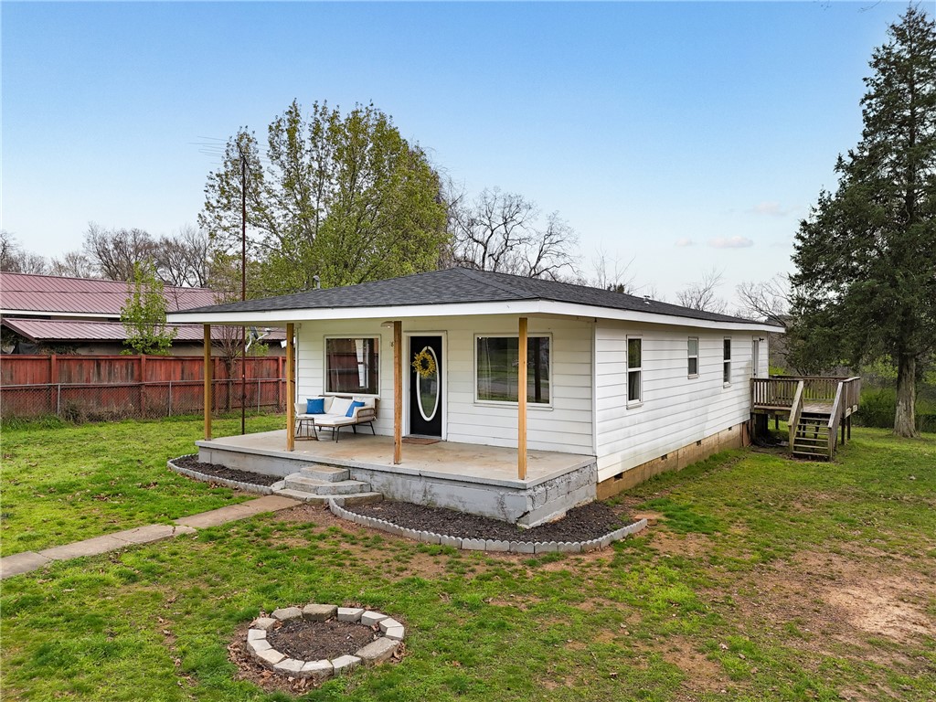 Clarksville 6923 - Residential
