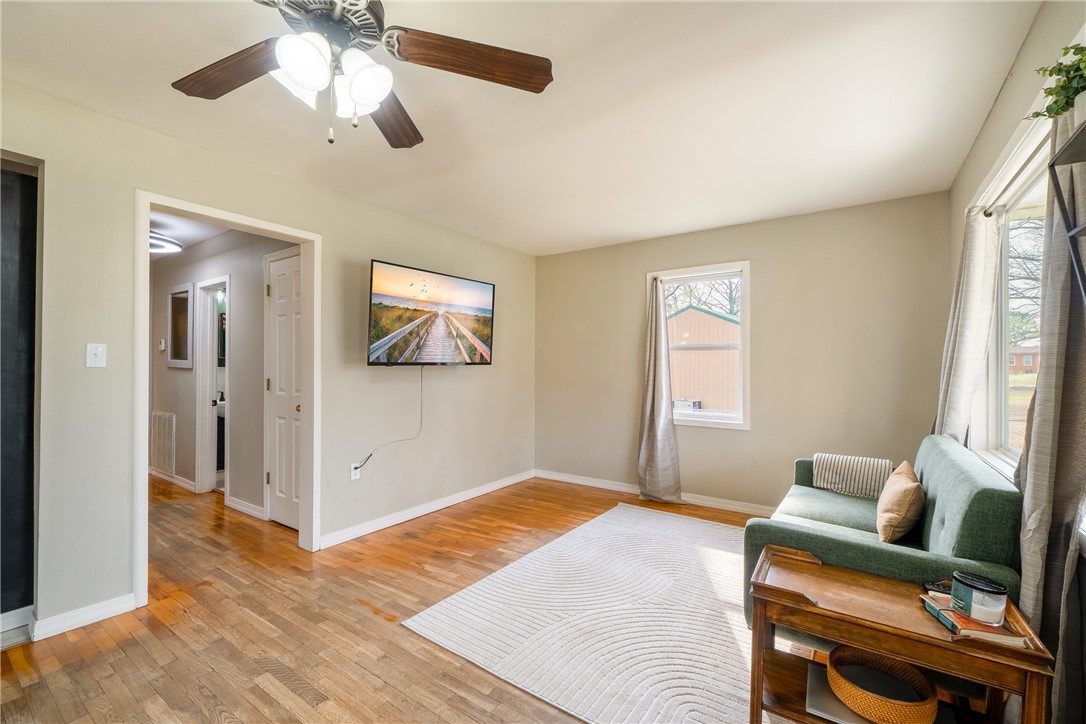 Clarksville 6923 - Residential