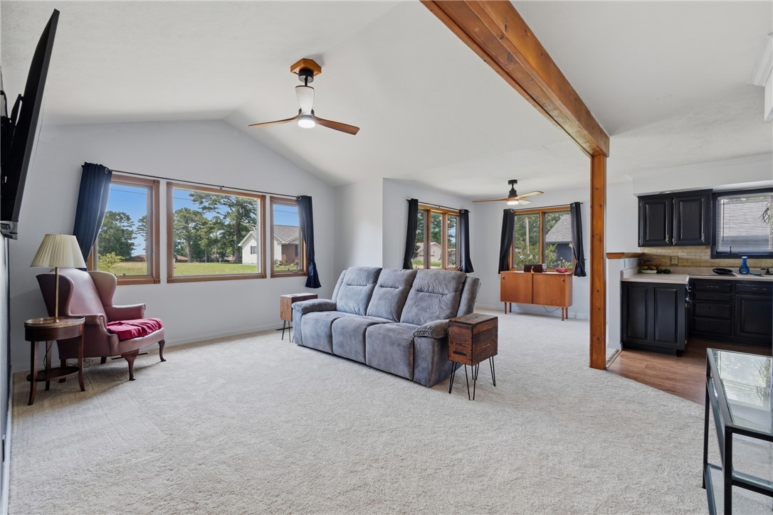 Unit 9 Holiday Island - Residential