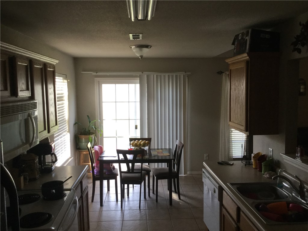 Hico Manor Sub Siloam Spgs - Residential