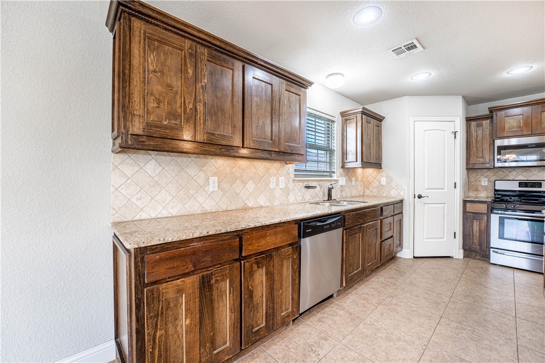 Laurynwood Estates - Residential Lease