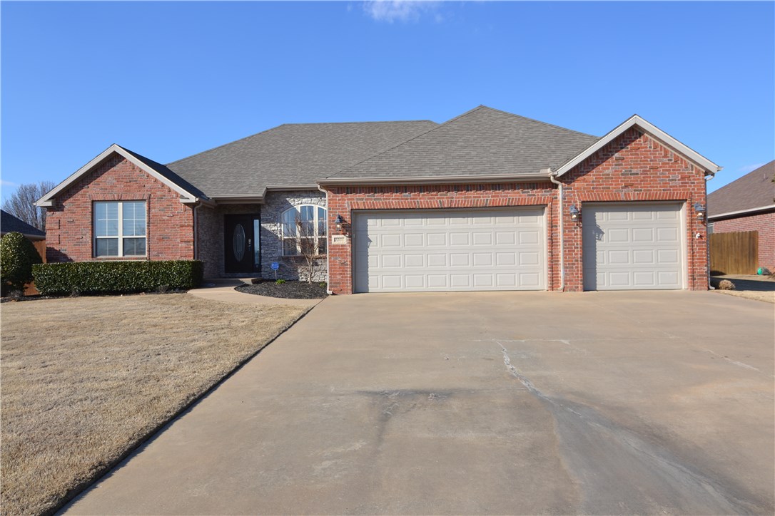 You’re invited to this exceptional well kept property In Wildwood Subdivision, just minutes from Bentonville home office, shopping and community center. The home offers Great open floorplan featuring 4 bedrooms, formal dining and an office. High ceilings, abundant crown molding, custom cabinetry, and much more!, Back covered patio leads to a large deck and backyard for your summer entertainment.
