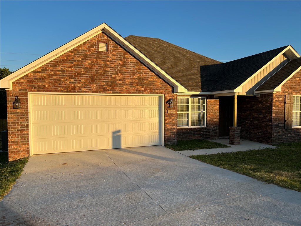 Sunset Ridge Sub Ph 2B & Ph 4 Gentry - Residential Lease