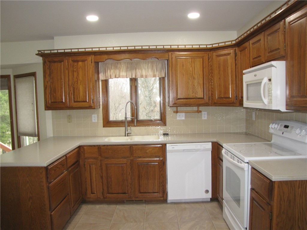 Kingswood Sub Bvv - Residential Lease