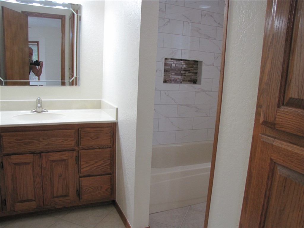 Kingswood Sub Bvv - Residential Lease