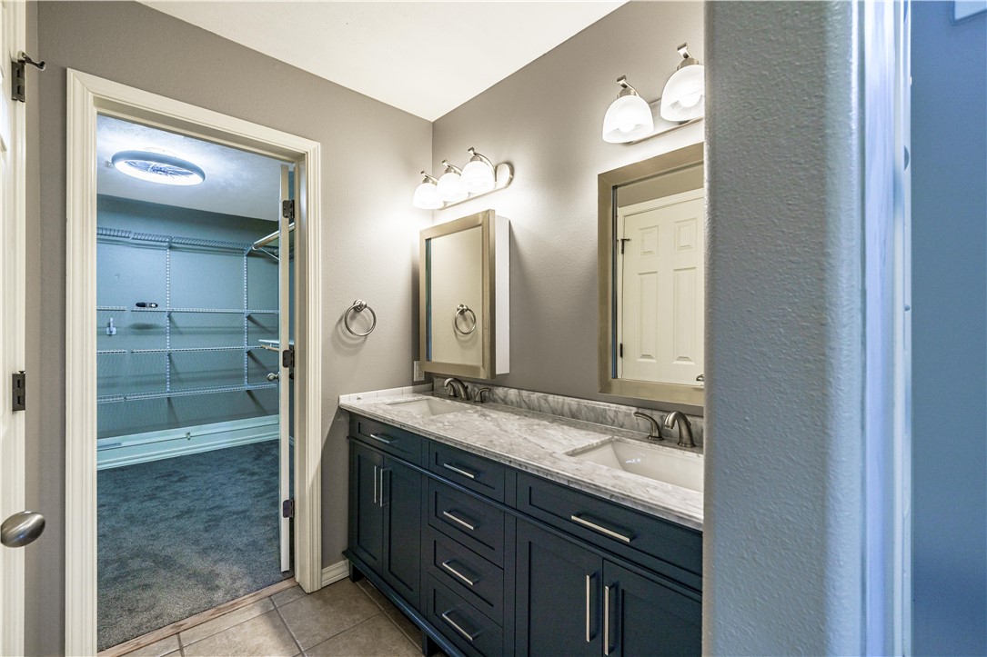 Unit 6 Holiday Island - Residential