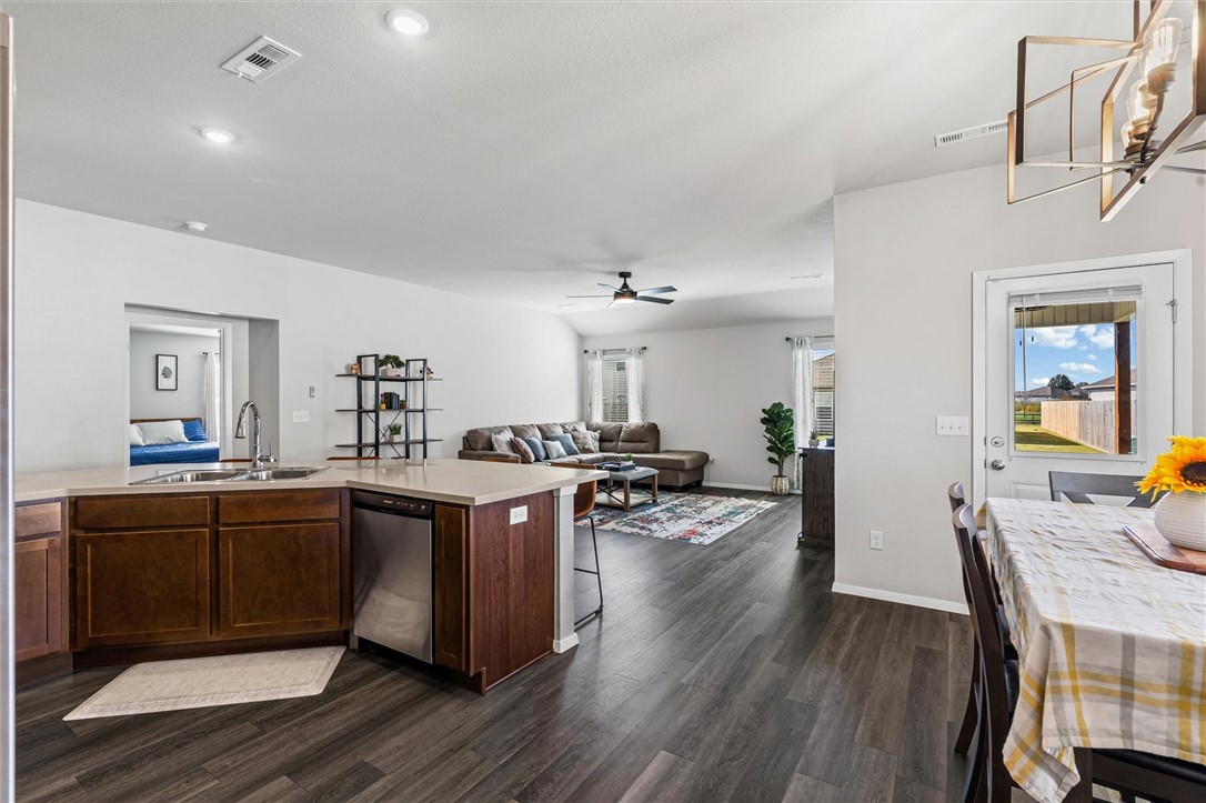 Fox Tail Phase II - Residential Lease