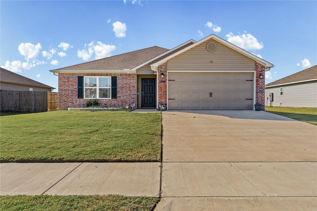 Welcome to 1504 S Blandford Street in Siloam Springs! This lovely 2023-built RC Ross plan is packed with curb appeal, featuring a welcoming covered front porch & attractive front yard landscaping. Inside, you’ll find a bright, open floor plan offering 3 bedrooms, 2 bathrooms, & an expansive family room ideal for everyday living or entertaining. The eat-in kitchen is fully equipped with energy-efficient appliances, generous counter space, & a spacious pantry. Step outside to enjoy the covered back porch. Homeowner is offering the option to rent as furnished or unfurnished.
