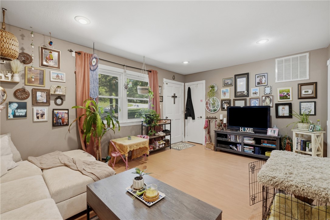 Unit 10 Holiday Island - Residential