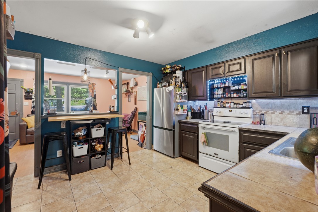 Unit 10 Holiday Island - Residential