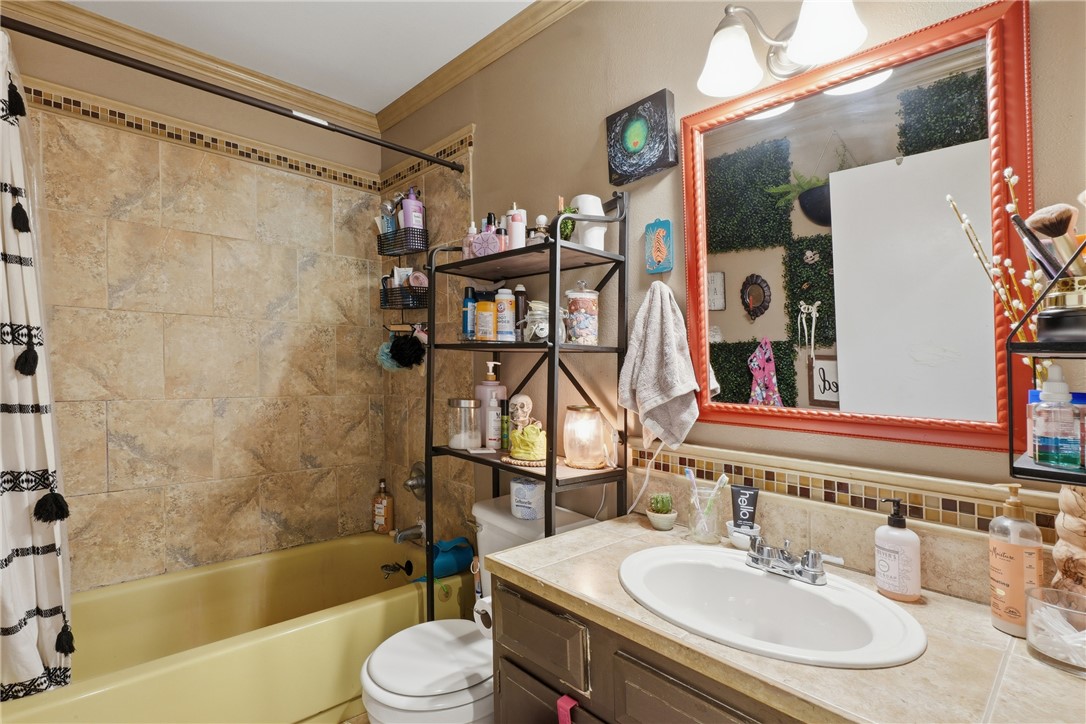 Unit 10 Holiday Island - Residential