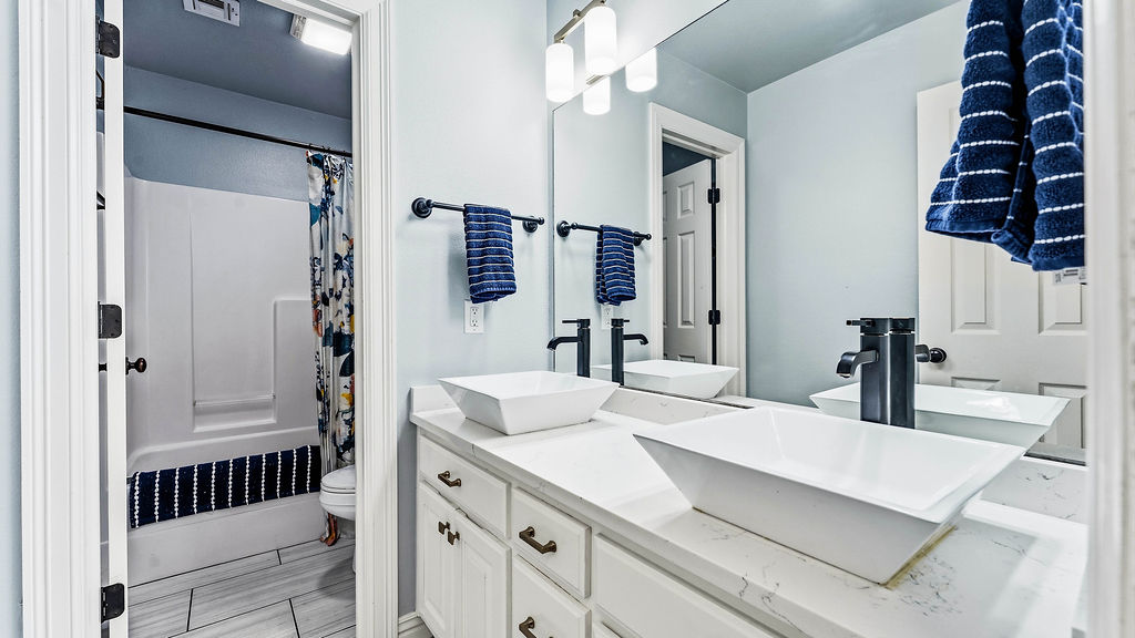 Meadows At Woods Crk, The Bentonville - Residential