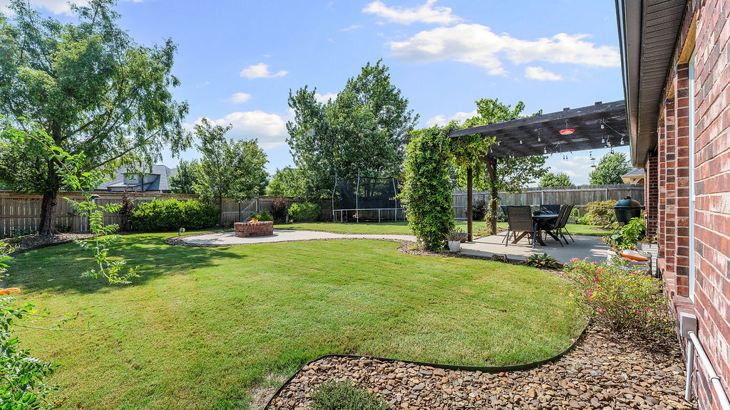 Meadows At Woods Crk, The Bentonville - Residential