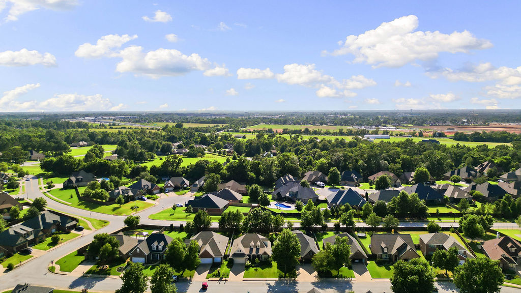 Meadows At Woods Crk, The Bentonville - Residential