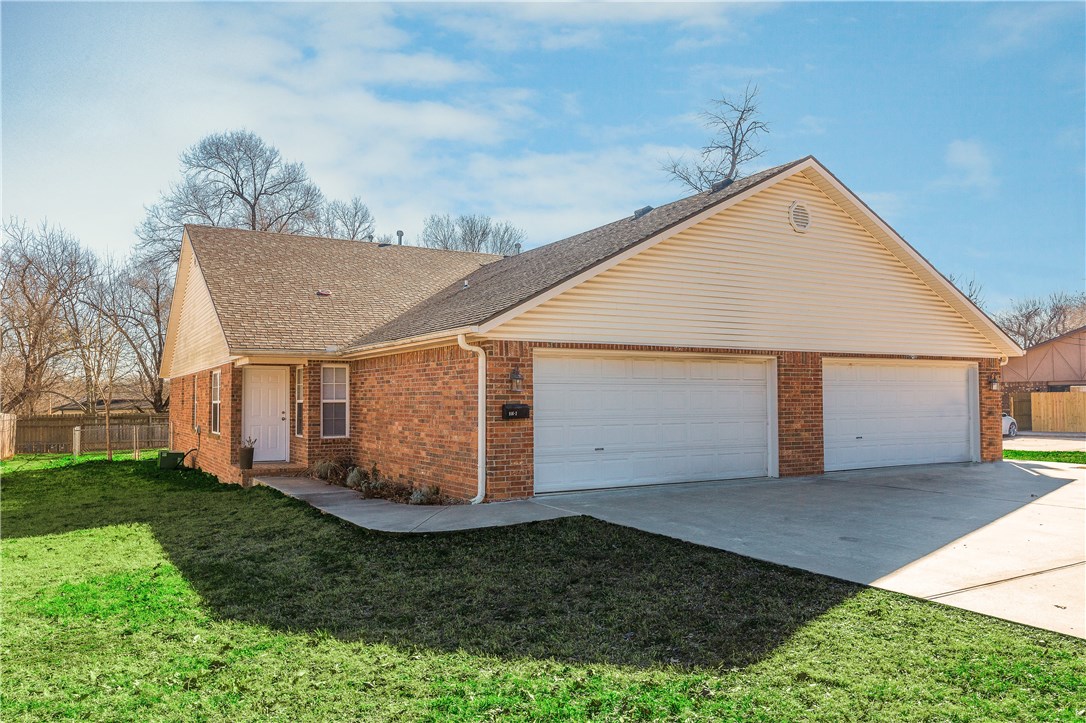 Affordable living or prime investment opportunity just blocks from the Bentonville Square, Crystal Bridges, and the Amazeum. Both units have three bedrooms, 2 baths, and a 2 car garage. Live in one side and let the other side make most of your payment! Unit 2 is freshly painted with new carpet and move-in ready for you or a new renter!