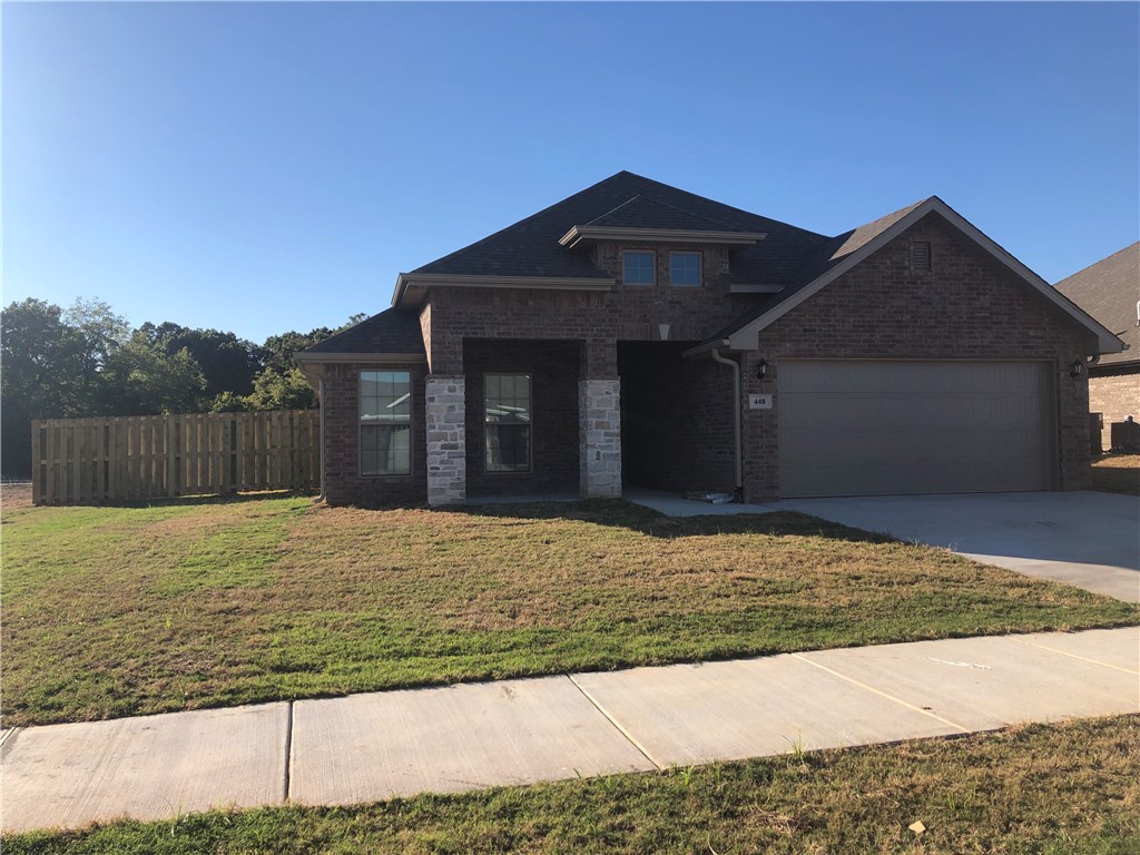 Very nice 3 bedroom/2 bath home.   Electric Log fireplace in Living Room.   Open Floor Plan, Master Bedroom has a spacious walk-in closet.    Separate tub and shower and double vanities.   Beautiful countertop and stainless steel appliances in the kitchen.  Privacy Fence backyard.  Walking trail behind the home.  Ceramic Tile in the common areas and carpeting in the bedrooms.