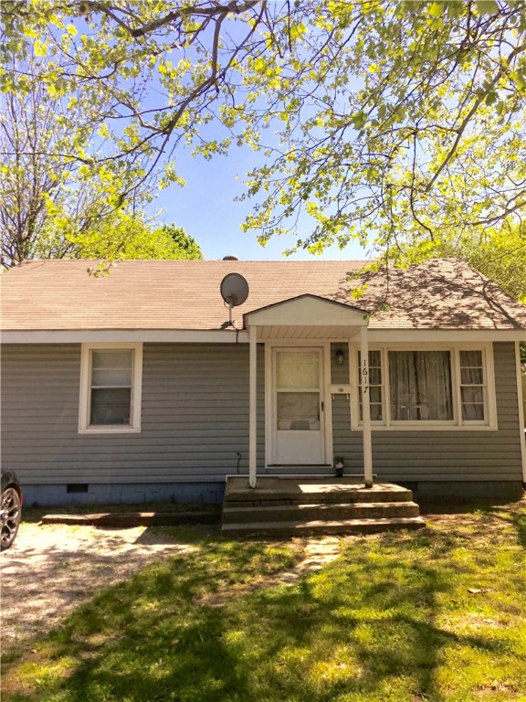 You will love the updates to this cute 2 bedroom, 1 bath home. NEW paint, carpet, blinds, fixtures, screen doors. Big fenced yard. Refrigerator, stove and stackable washer and dryer convey!