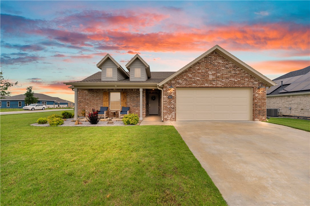 Hickory Meadows - Residential