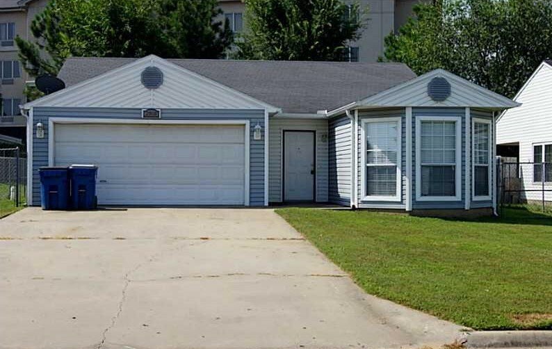 Recently remodeled 3 Bedroom, 2 Bath, 2 Car Garage home in Bentonville. Home features wood-look tile, granite countertops, updated fixtures, fenced yard, and more!  Conveniently located just off I-49 and only a few miles from Downtown.