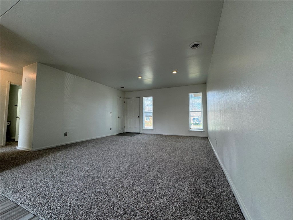 Centennial Acres Unit 04-Rogers - Residential Lease