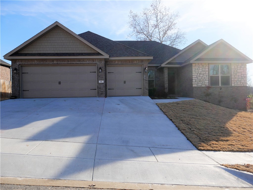 Hickory Hills - Residential