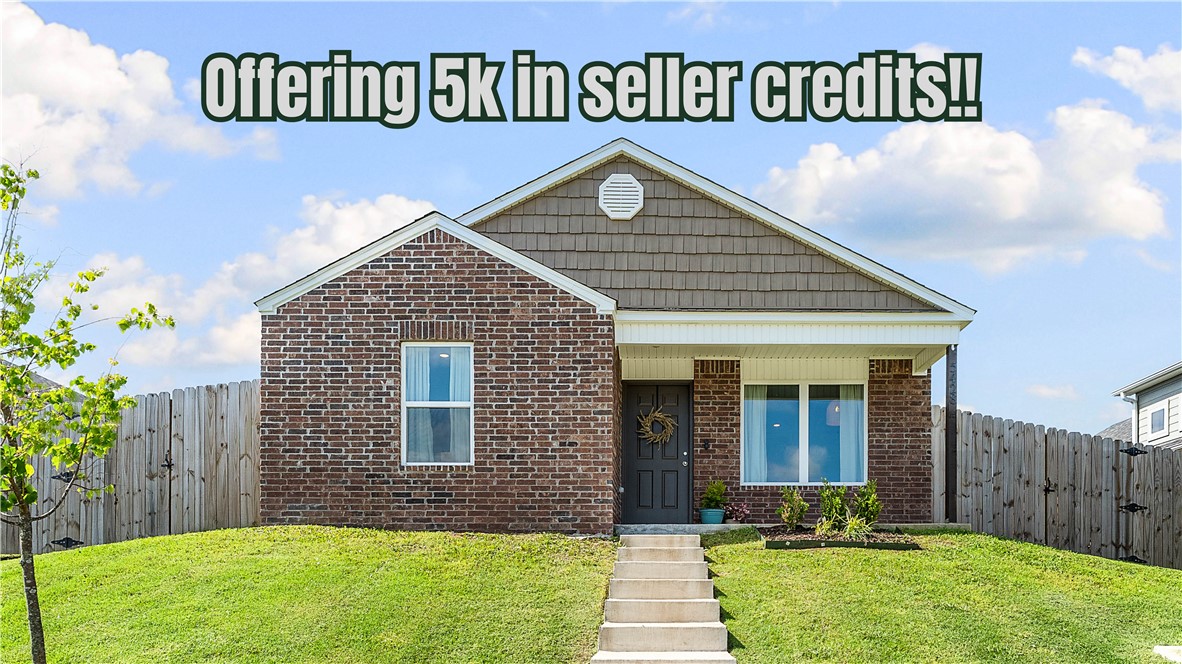 First-time homebuyers, this is the opportunity you've been waiting for. Offering 5k in seller credits to go towards closing costs, rate buydown, or any lender allowables. Only around 2 years old, this 3-bed, 2-bath home offers modern finishes, a functional layout, and a fully fenced backyard—all in an established Springdale neighborhood.